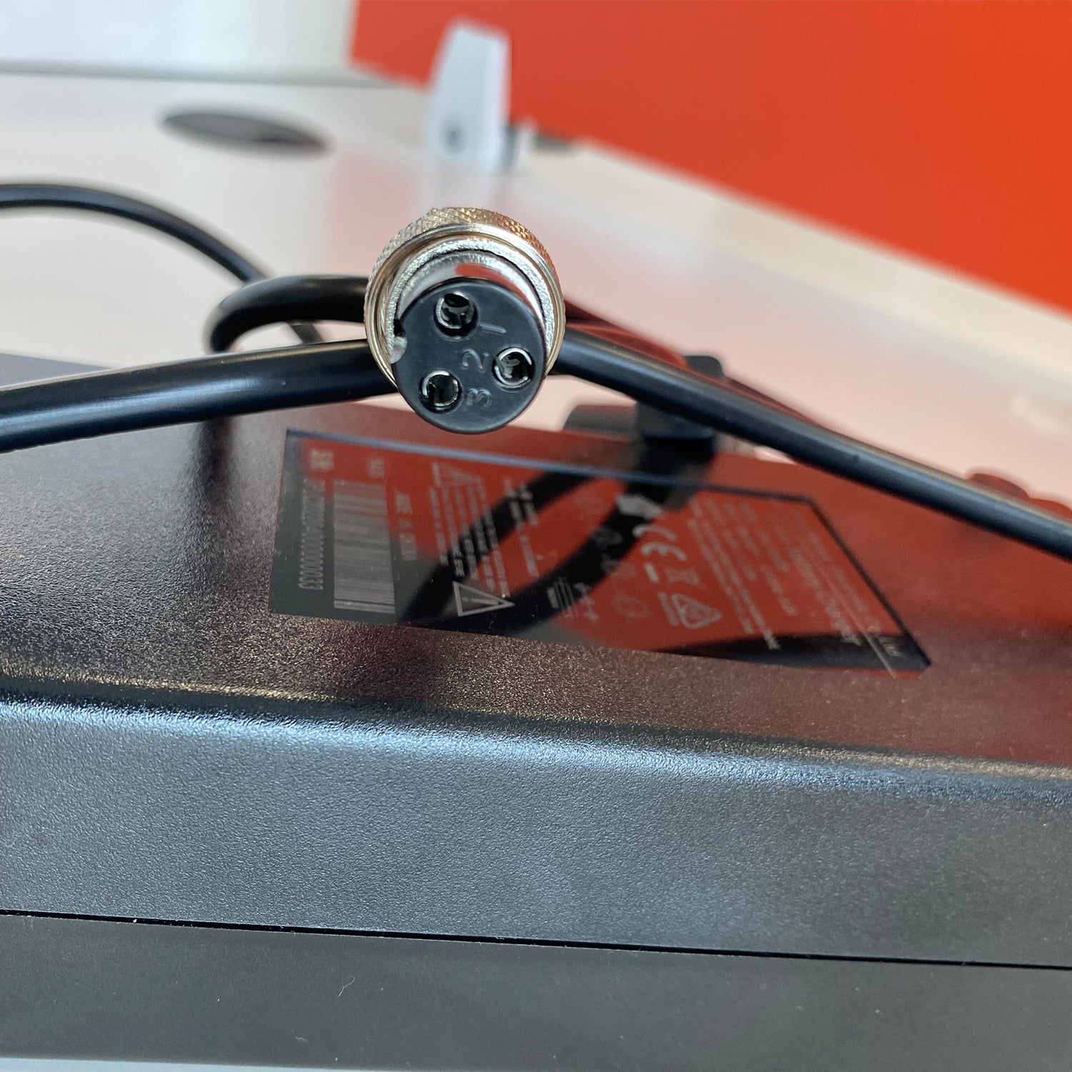 AJOOSOS Electric Scooter Battery Charger